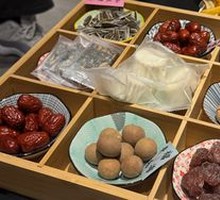Nine-Grid Snack Platter