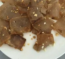 Stir-fried chives with glutinous rice cake