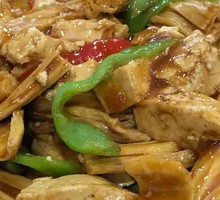 Braised Tofu with Yellow Croissant