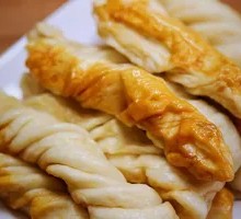 Steamed Dumpling Rolls