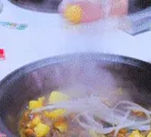 Stewed Dumplings in Iron Pot