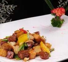 Scallion Snowflake Beef Cubes