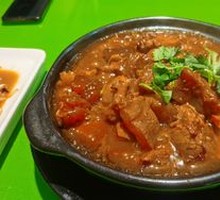 Braised Beef Tendon in Clay Pot