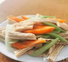 Braised Tofu Skin with Vegetables