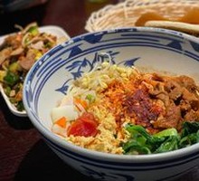 Oil-poured biangbiang noodles