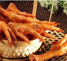 Braised Chicken Feet in Old Soup
