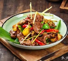 Stir-fried Pepper with Vegetable Beef