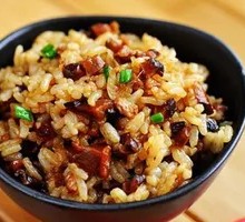 Stir-fried Rice with Pork and Mushrooms