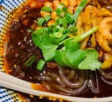 Spicy Beef Noodle Soup with Sauce