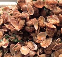 Spicy Stir-Fried Clams