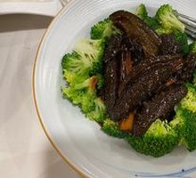 Braised Sea Cucumber with Green Onion