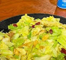 Fried Pork Crumbs with Cabbage