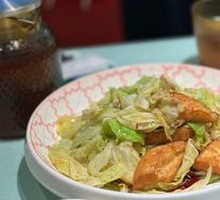 Nang Stir-Fried Cabbage
