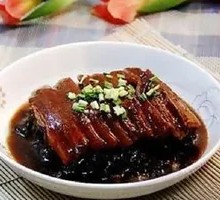 Flavorful Pickled Mustard Greens Braised Pork Rice