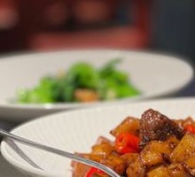 Black Pepper Beef and Potato Cubes