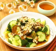 Spicy Cucumber Salad