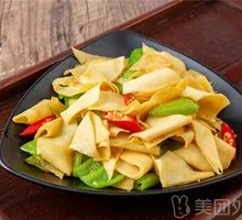 Bell Pepper and Tofu Skin Stir-Fry