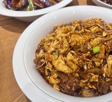 Sour Stir-Fried Egg with Wood Ear Mushrooms