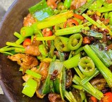 Spicy Pork Intestines Stir-fry