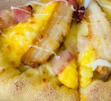 American-style Bacon & Potato Pizza