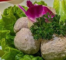 Hand-Hammered Beef Tendon Meatballs