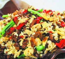 Grandmother's Vegetable Stir-Fried with Eggs