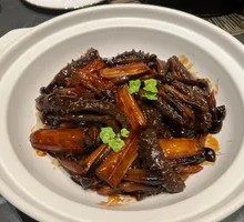 Braised Sea Cucumber with Green Onion