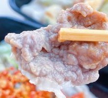 Beef and Shrimp Rice Noodle Rolls