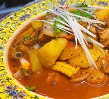 Xinjiang Shawan Big Pot Chicken