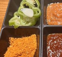 Condiment Station