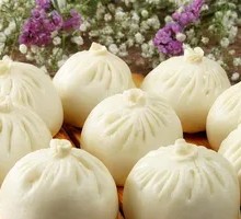 Chinese cabbage and egg dumplings