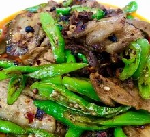 Stir-fried Pork with Long Green Chili
