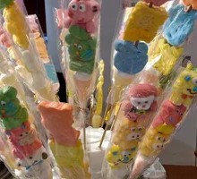 Marshmallow Candy Apples