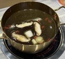 Songshu Mushroom Hot Pot