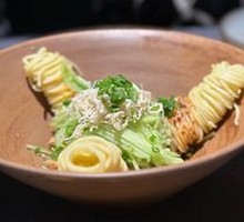 Sichuan Chicken Noodles Salad