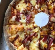 Signature BBQ Bacon Chicken Pizza