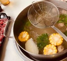 Classic Hand-Beaten Beef tendon meatballs hot pot base