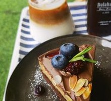 Walnut Brownie
