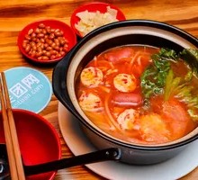 Tomato Noodle Soup with Broth