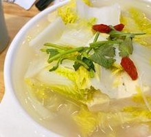 Baby bok choy stewed with tofu