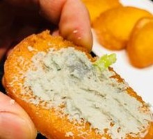 Fried Wotou with Stinky Tofu