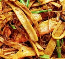 XO Crab Roe Seafood Noodle Pot