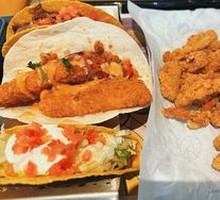 Spicy Crispy Meat Rolls