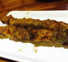 Charcoal-grilled Lamb Skewers