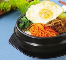 Spicy Beef Rice Bowl in Stone Pot