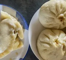 Pork and Sauerkraut Steamed Dumplings