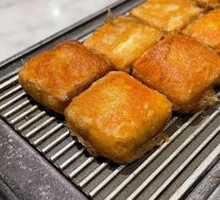 Pan-fried Tofu with Fragrant Flavor