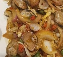 Spicy Stir-Fried Clams