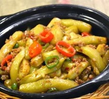 Minced Pork with Eggplant Stew
