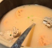 Claypot Rice Noodles with Lotus Root Soup
